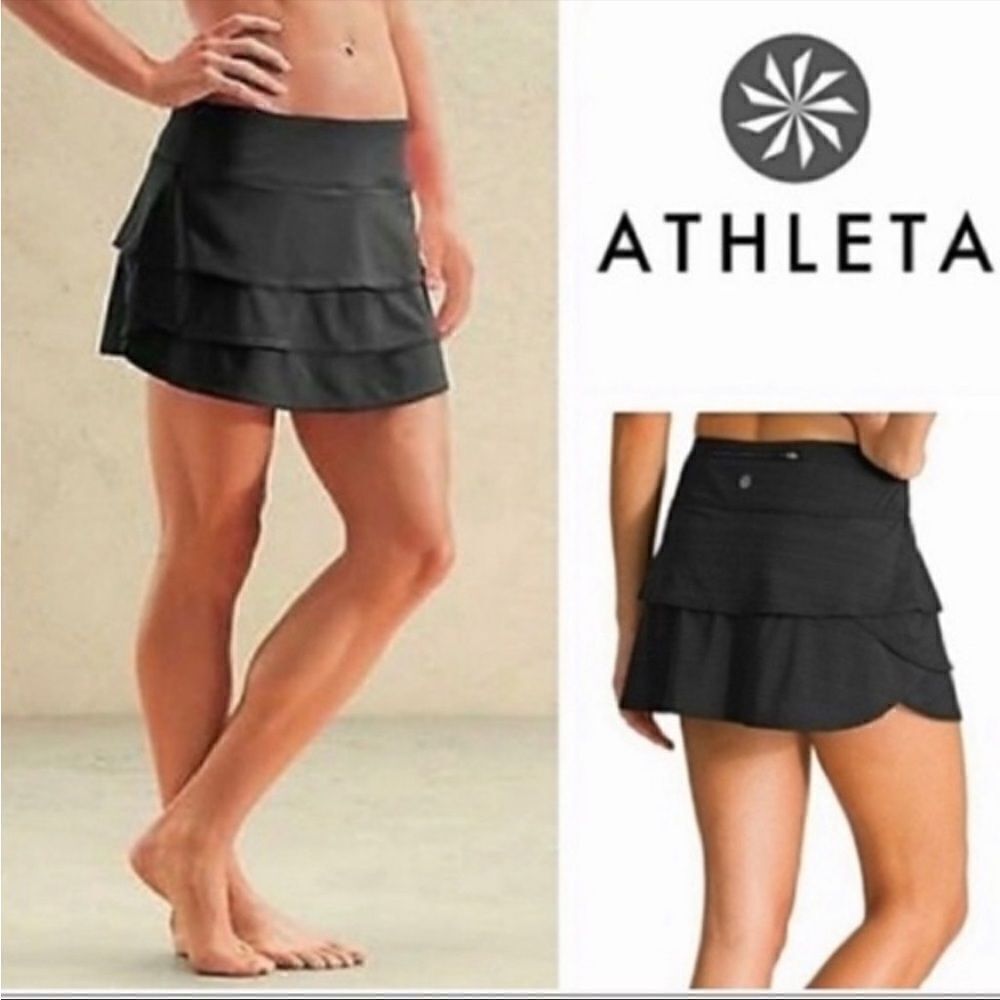 EXCELLENT CONDITION WOMEN’S ATHLETA SWAGGER DARK GRAY SMALL LAYERED SKORT